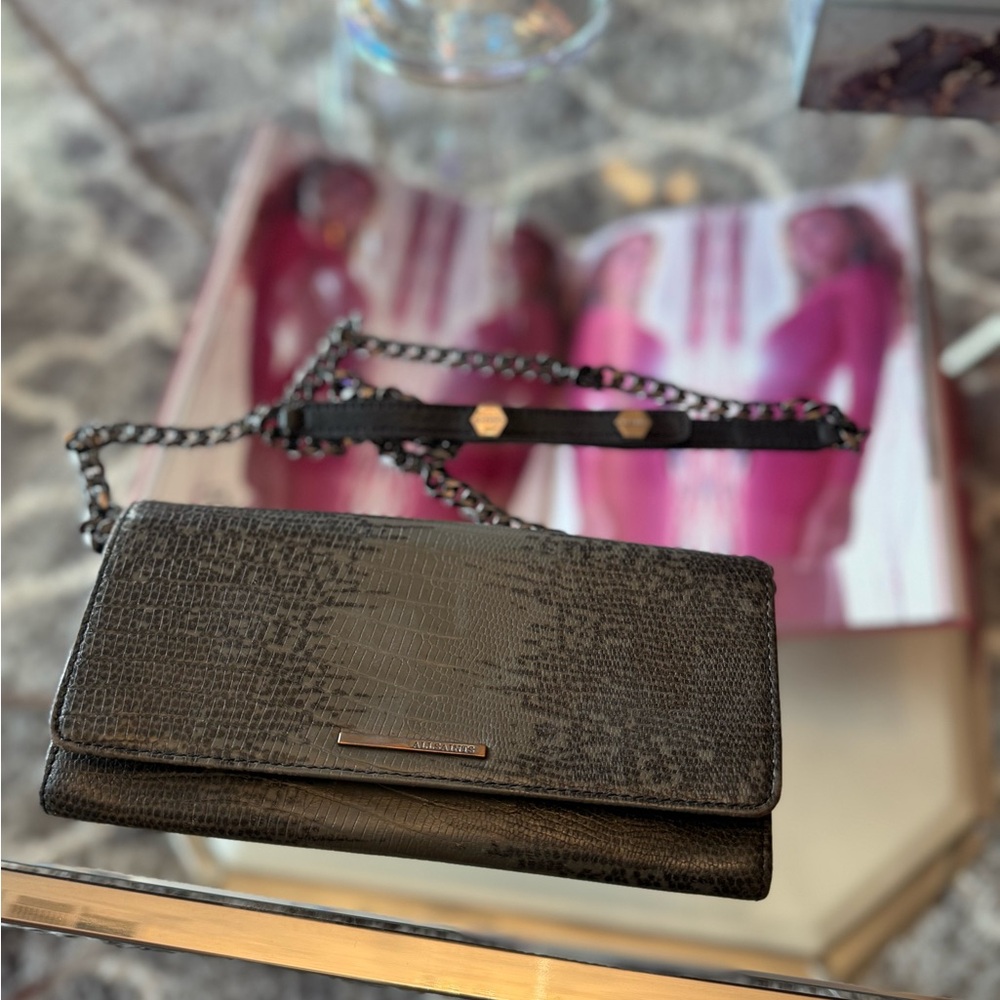 Elegant Black Snake Print Women's Bag